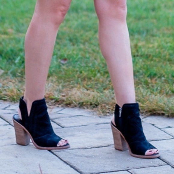 Vince Camuto Shoes - Vince Camuto Kicetta Peep Toe Leather Booties